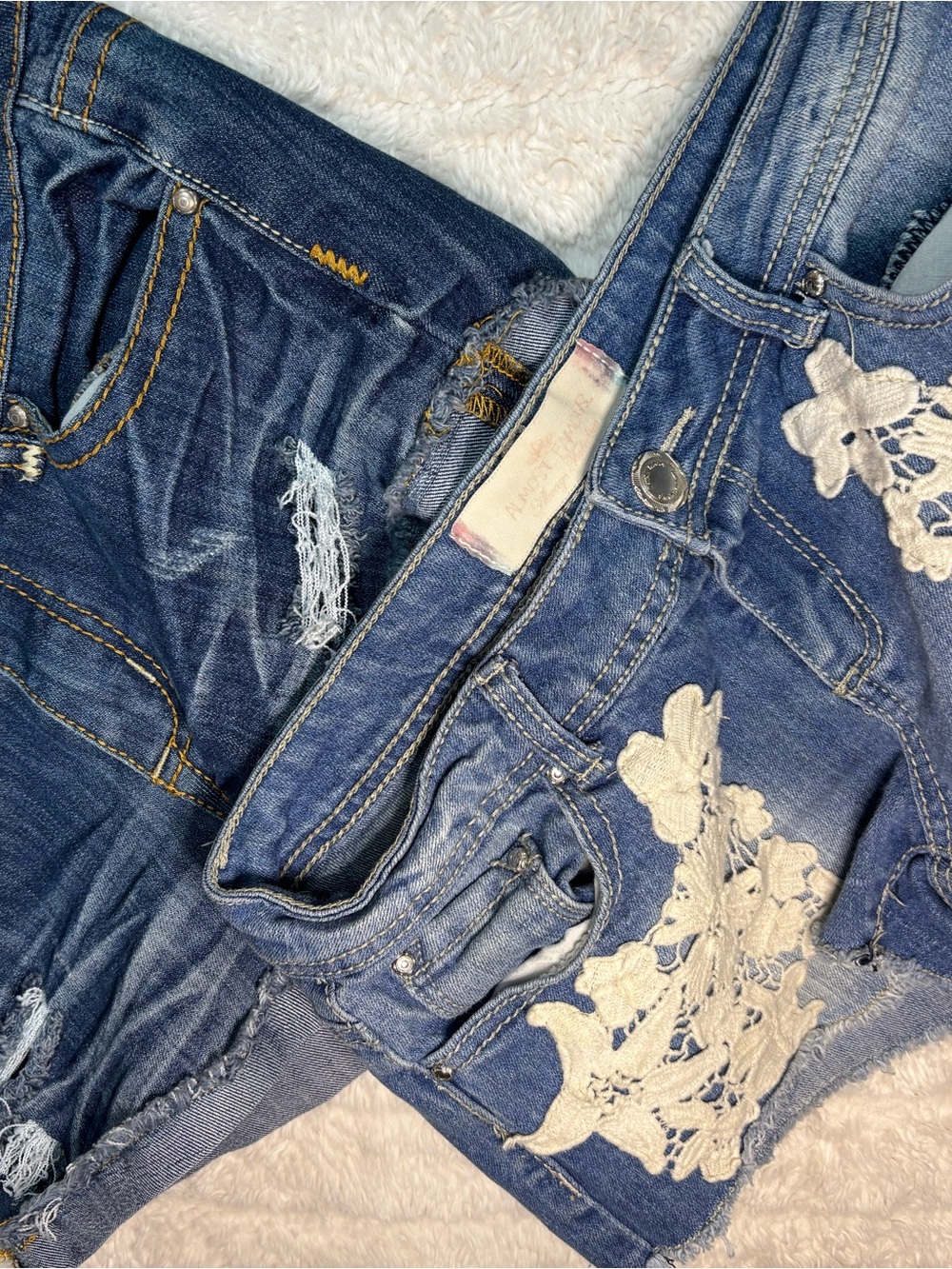 💥2fer💥Almost Famous Blue Denim Shorts +Cream Floral Lace Accent Pair